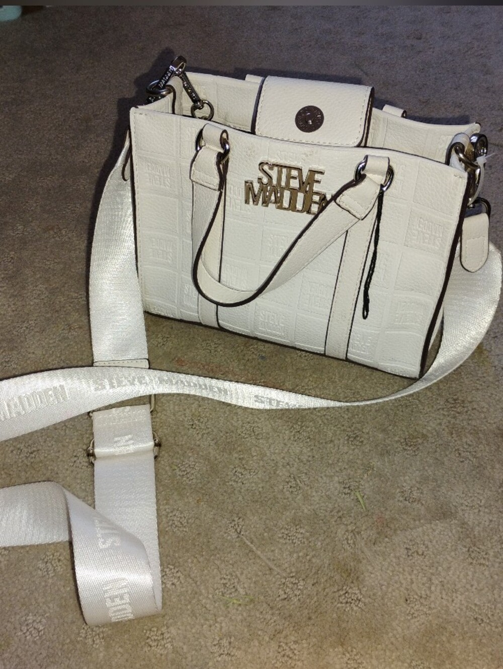 Steve Madden White Purse With Shoulder Strap and Mirror